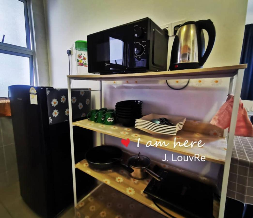 טאנה ראטה Studio Apartment Pasar Malam J.Louvre מראה חיצוני תמונה